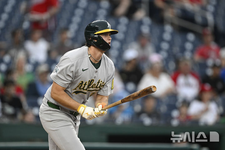 커츠, 올해 MLB 최장 비거리 홈런 '150.3m'…가장 느린 공에 삼진 불명예도