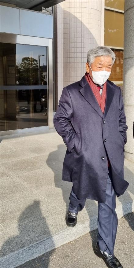 박병종 전 고흥군수, '근평 조작·썬밸리 특혜' 징역 3년...“법정구속은 면해”