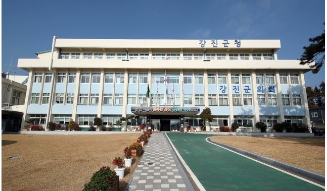 강진군의회 막말 소동… 