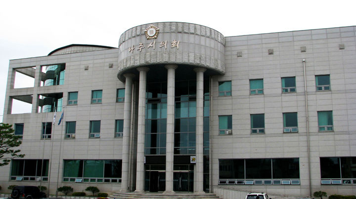 경찰, 나주시의회 돈봉투 의혹 수사 본격화…2차 압수수색 단행