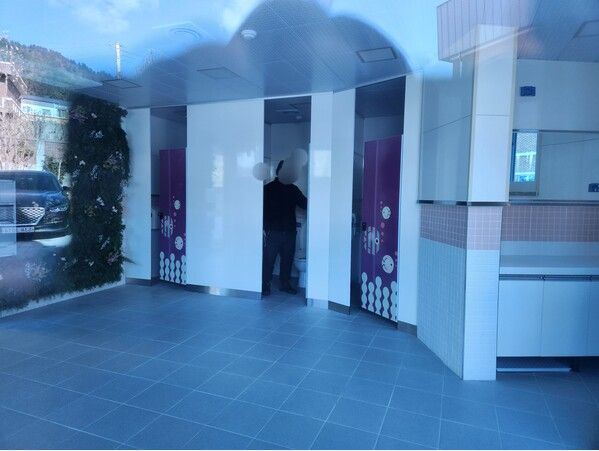 진도초 ‘다담은 화장실’ 7억6천 투입하고 한 달 만에 폐쇄…학생 인권은 뒷전