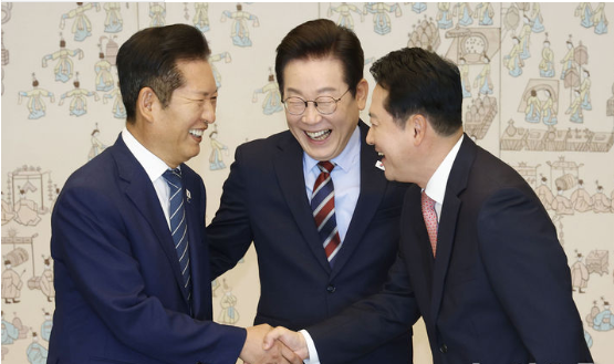 [단독]이 대통령, 16일 여야 지도부와 오찬…국힘 참석은 불투명