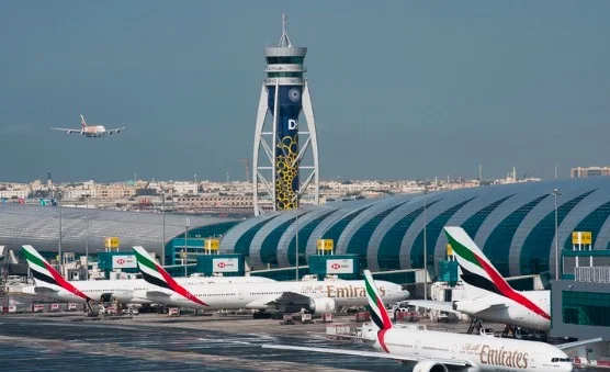 UAE, 중동전쟁으로 발묶인 외국인