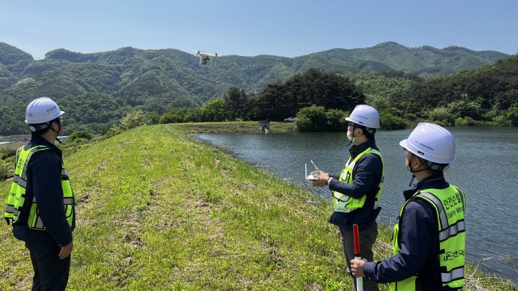 드론 활용한 저수지 안점 점검활동