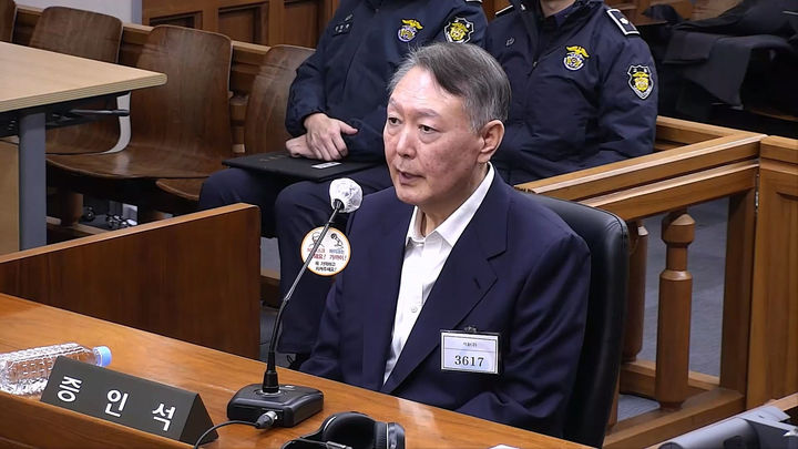 특검, '내란 우두머리' 윤석열 사형 구형…실제 선고로 이어질까