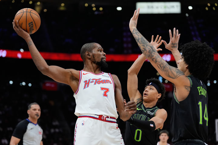 듀랜트, 노비츠키 제치고 NBA 통산 득점 6위…휴스턴, 2연승 질주