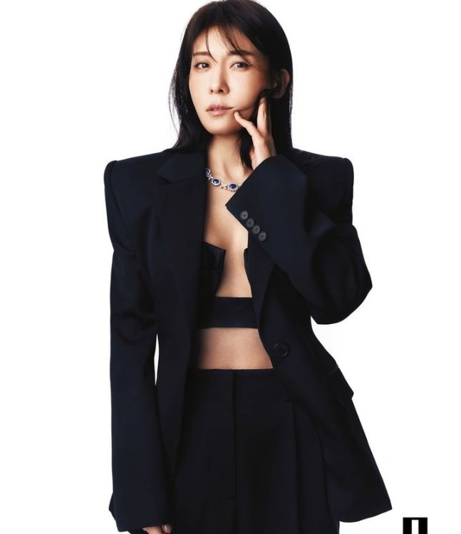 48세 하지원, 파격 의상에 깜짝…고혹적 분위기