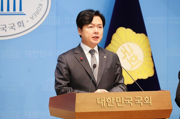 與 김현정 "국힘 李대통령 비판 선 넘어…부동산 불로소득에 운명 걸었나"