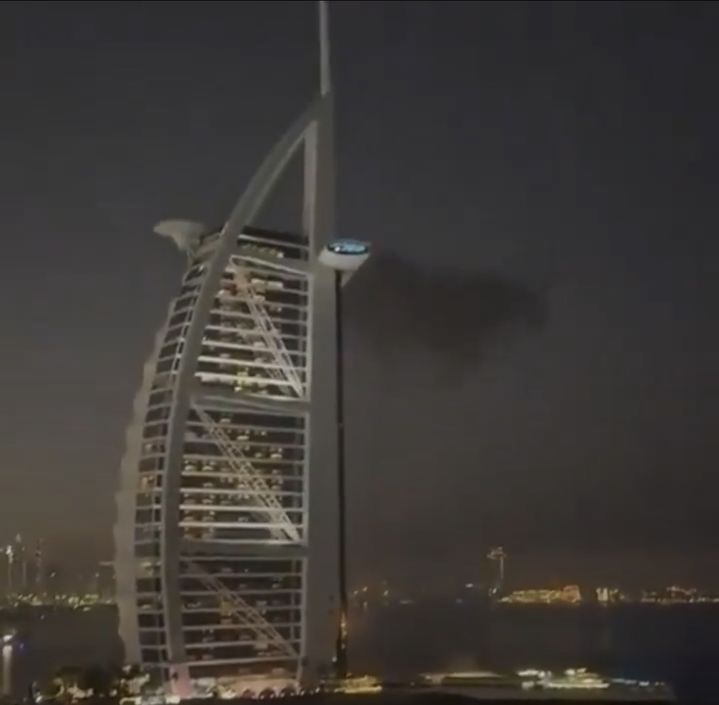 두바이 특급호텔까지 화재…이란, 중동 겨냥 미사일 반격