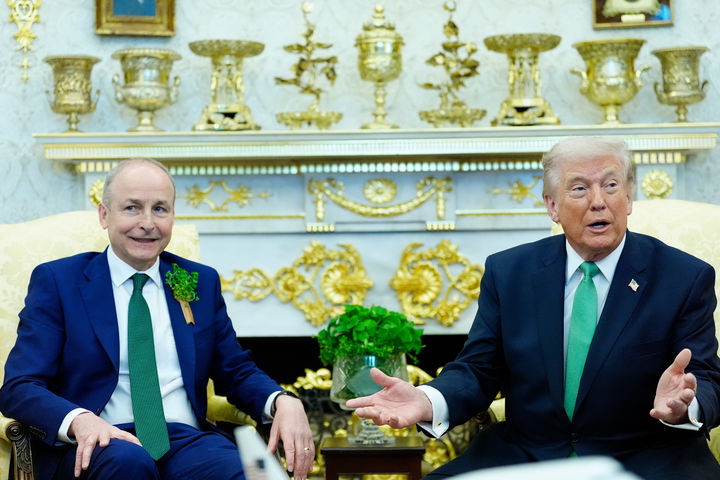 트럼프 "美 아직 이란 떠날때 아냐…재건 10년 걸릴듯"