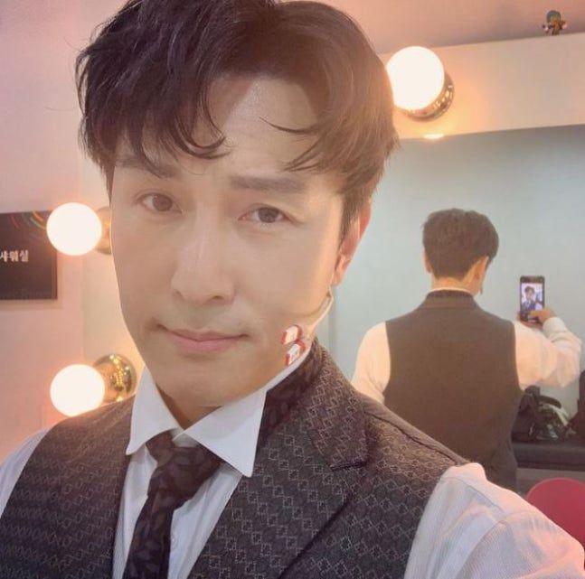 김동완, '여성 BJ 폭행' MC딩동 응원글 삭제…"충분히 고려 못 했다"