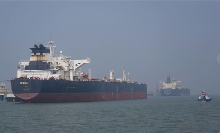 "이란, 호르무즈 봉쇄 후 선박 통행 95% 감소…통과 원유 대부분 중국행"