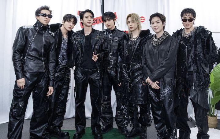 RM "무려 6년 반 걸렸다"…방탄소년단, 빗속 고양서 쏘아 올린 '아리랑'