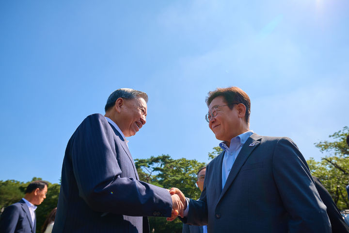 이 대통령, 베트남서 또럼과 정상회담…공급망·원전·인프라 협력 확대