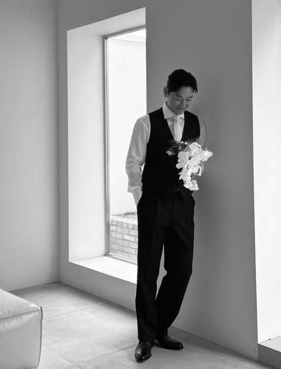 배우 강신효, 비연예인과 결혼…"평생 함께하고 싶어"